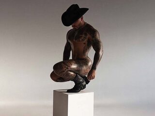 Aaron Vega
