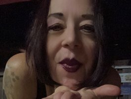 April_XO