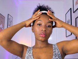 petitelittleebony