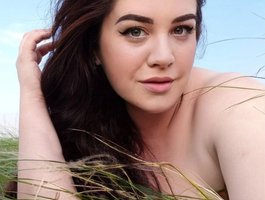 Vikky_Beauty