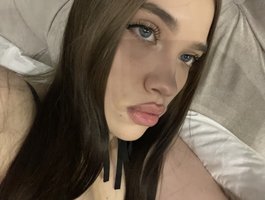 Glossmixdoll