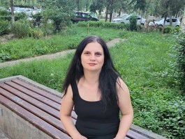 Nikol19721