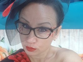 Nicolle49