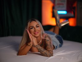 CelineDyor