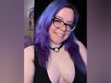 KiraSpitQueen