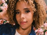 Mia_Curly