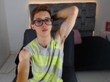 SkinnyBigcock20