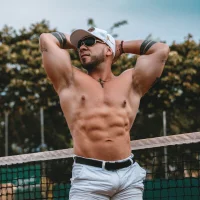 LOGAN_WHITTERS01