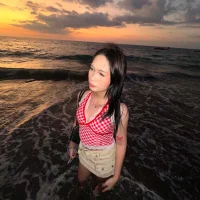 lovely_samina