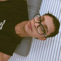 andres_hot9