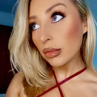 Babe_blond