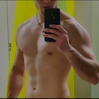 Chris210100