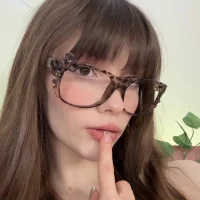 Zoe_Vee