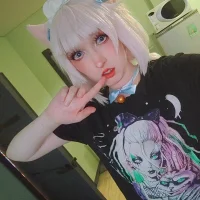 https://fansly.com/koshkasenpai