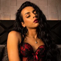 Megan_Luxe_111