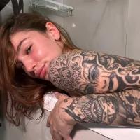 Anna_Six