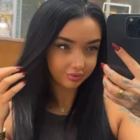 LucyLuxee19