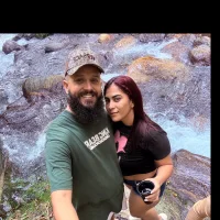Couple_Gold69