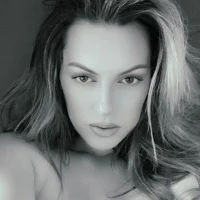 Gigi-Honey