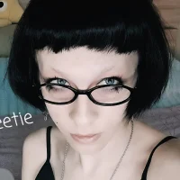 Agatha_Poppy