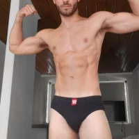 leohomb26