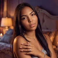 Lia_Saint