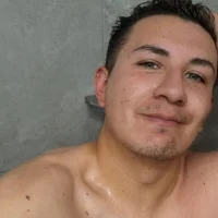 Leo_est