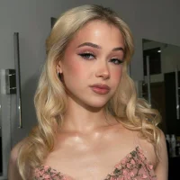 Lina_Banks